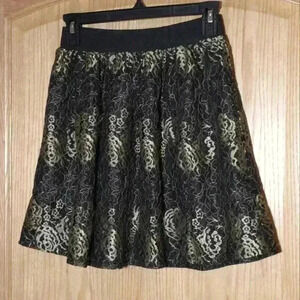 Wild Blue Sadie Robertson size Small black gold lace floral print mini skirt
